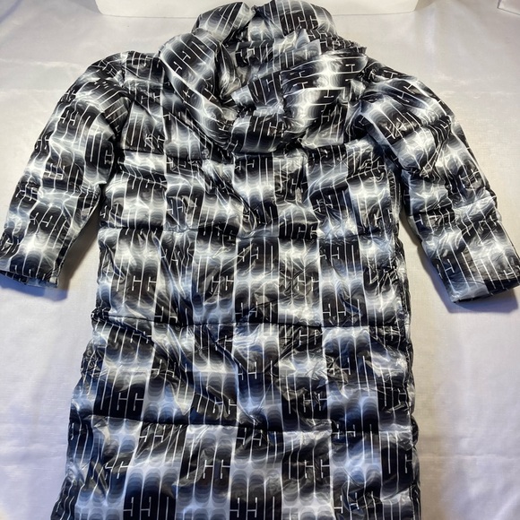 NWOT Ugg Catherina Coat, Wavelength Pattern, Size Medium - Picture 6 of 15